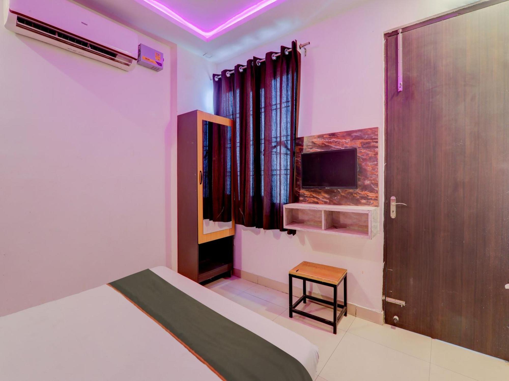 Super Collection O Kiara Guest House Lucknow Ngoại thất bức ảnh